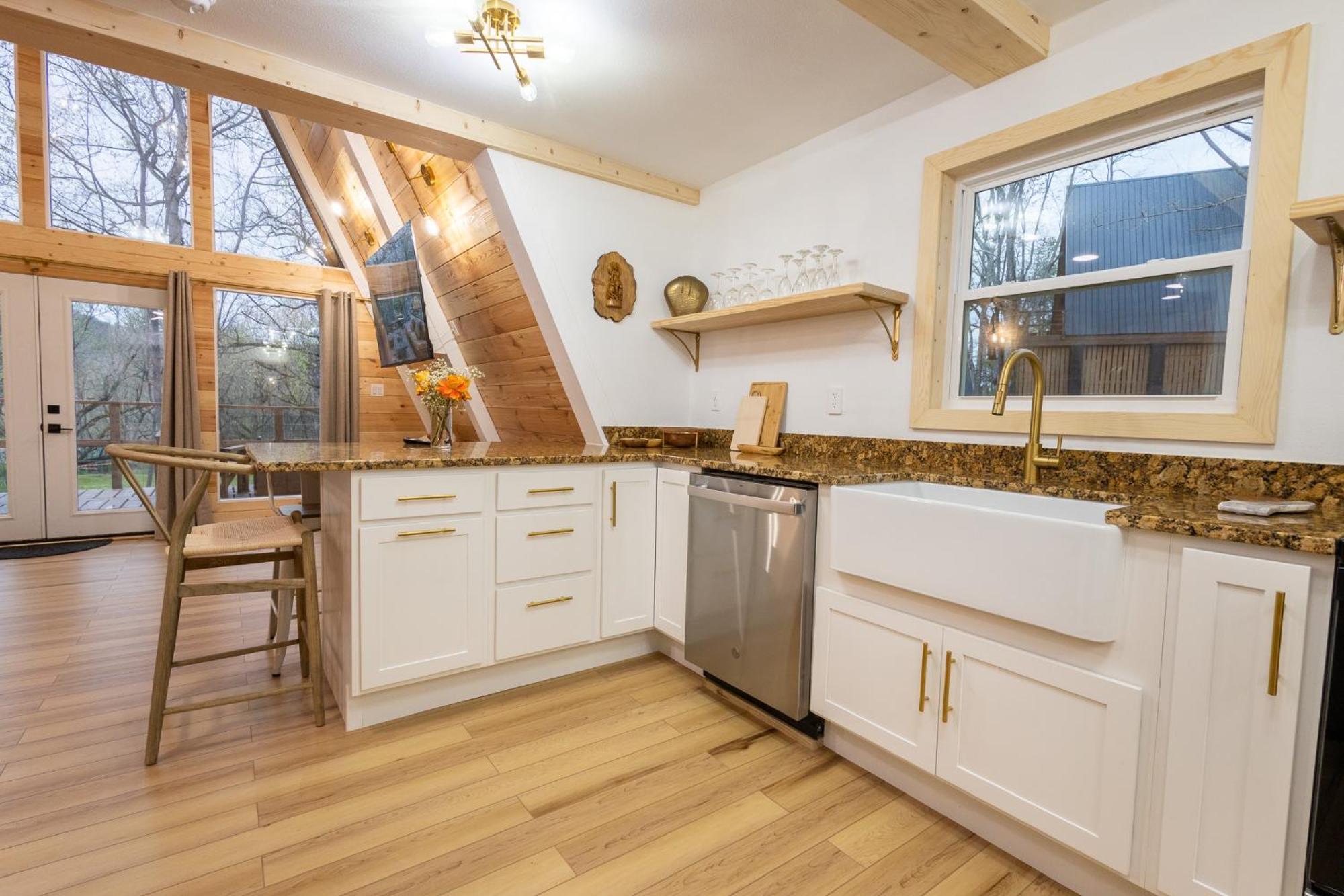 Valhalla Cabins Aframes With Hot Tubs & Sauna Cosby Экстерьер фото